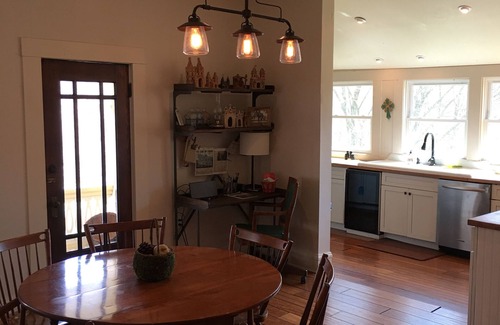 Deersville Casa | Tappan Lake Historic 19th Century Home In Quaint Deersville.