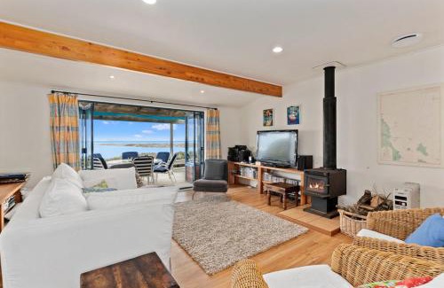 Mangawhai Heads Casa | Taste Of Paradise with WiFi!- Mangawhai Heads Home