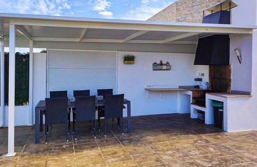 La Colina Villa | Moderna villa de 3 habitaciones con piscina privada, barbacacoa y vistas únicas