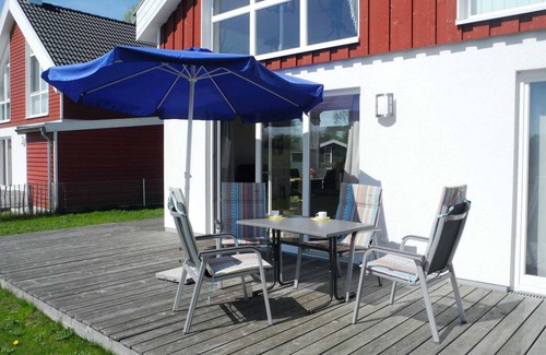 Nordhorn Casa | Decorado con buen gusto y totalmente equipado con jardín en el lago.