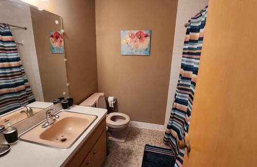 Euclid Casa | Tastefully Furnished 3bd @Euclid