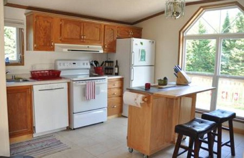 Chassell Casa | Reformado con buen gusto casa de 3 dormitorios + sauna de madera en 19 acres. No hay tarifa de limpieza!