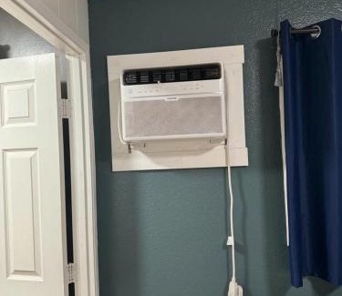 Waialua Casa | Tavares house king room