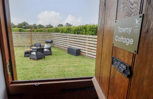 Alford Casa | Tawny Cottage