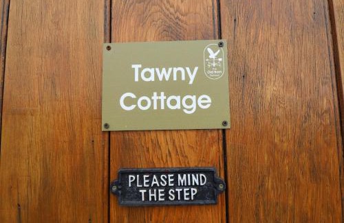 Alford Casa | Tawny Cottage
