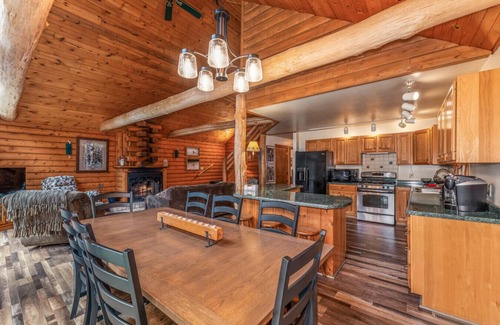 Phelps Cabina | TB-19 Thunder Bay Resort Cabin 15