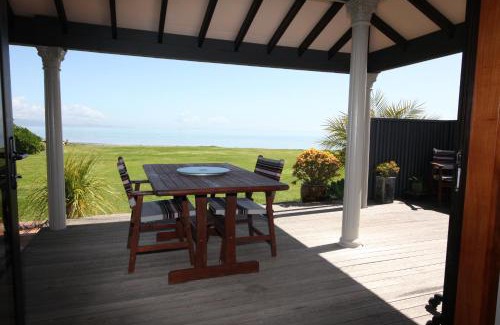 Te Puru Cabina | Te Puru Beach Lodge