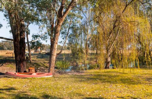 Markwood Casa | Tea Garden Creek Farm Retreat by Tiny Away