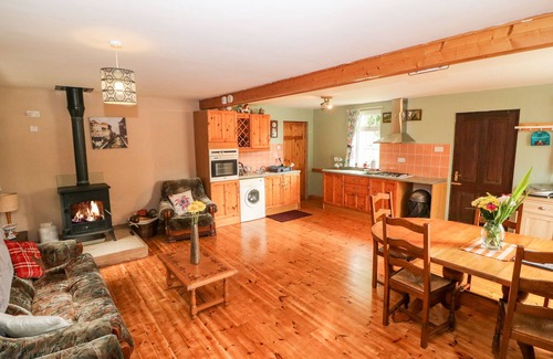 County Waterford Cabaña | TEACH CHIUIN, family friendly in Cappoquin, County Waterford