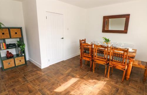 Bridgend Casa | Tegfan