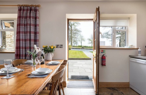 Abercych Cabaña | TEIFI COTTAGE, pet friendly, luxury holiday cottage in Cenarth