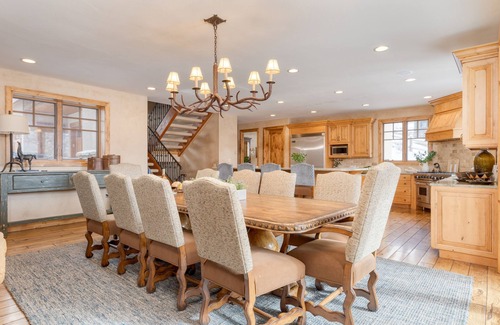 Deer Valley Villa | Telemark Luxury Retreat by AvantStay | Stunning Views w/ Theatre Room!