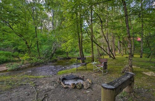Madisonville Casa | Tellico Plains Cabin - 25 Acres, Backyard Creek!