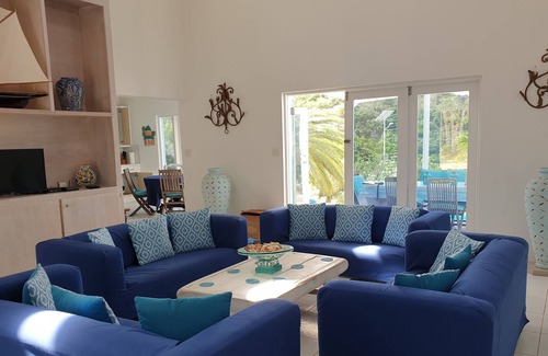English Harbour Villa | "Diez a tres" es una villa de 4 dormitorios, 4 baños con piscina, cerca de Pigeon Beach en inglés Hbr
