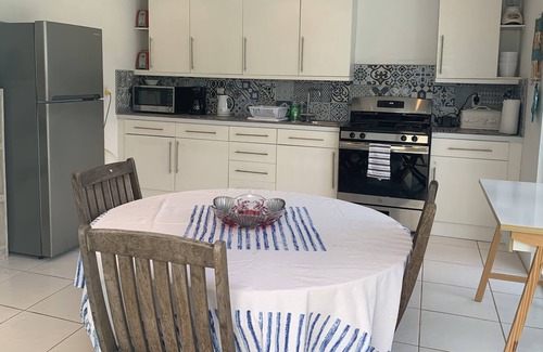 English Harbour Villa | "Diez a tres" es una villa de 4 dormitorios, 4 baños con piscina, cerca de Pigeon Beach en inglés Hbr