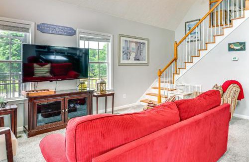 Morris Chapel Casa | Tennessee River Retreat Multi-Level Deck and Views