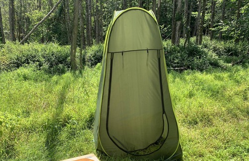 Town of Marbletown Alquiler De RV | Tentrr Signature Site - Orchard Tent Overlooking Mohonk Golden Russet