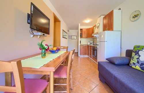 Porat Apartamento | Piso con terraza en Porat, Malinska