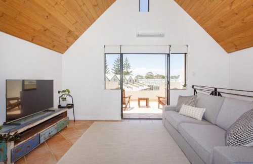 Fremantle Casa | Terrace Heaven - Luxe Retreat in Fremantle