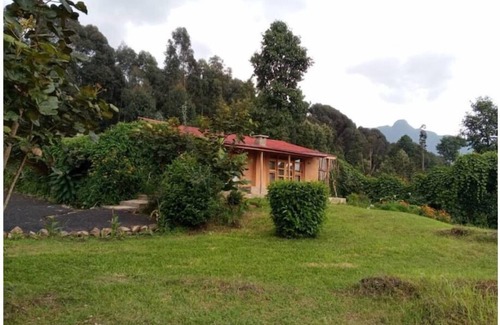 Ruhondo Chalet De Esquí | Terracotta Kinigi