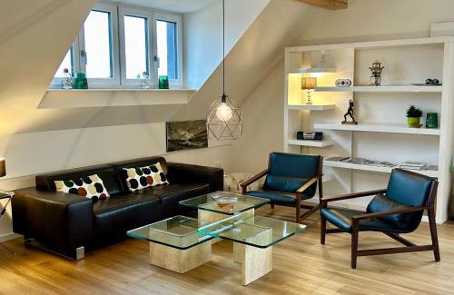 Bruckmuehl Apartamento | Terralpin - Wohnen auf Zeit - DG Wohnung mit Bergblick