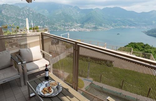 Plassi Casa | Terrazza a Lago - Condo modern two-storey flat with pool and terrace