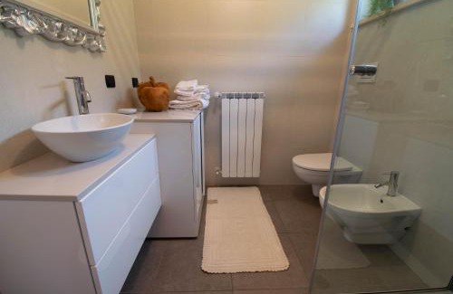 Plassi Casa | Terrazza a Lago - Condo modern two-storey flat with pool and terrace