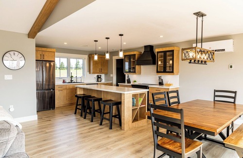 Granville Casa | Texadians Clubhouse with River Access