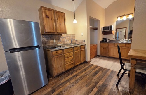 Floresville Cabina | Texas Star Lodges