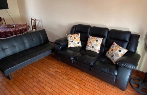 Santiago de Surco Apartamento | Tezza Apartment two blocks from the American Embassy