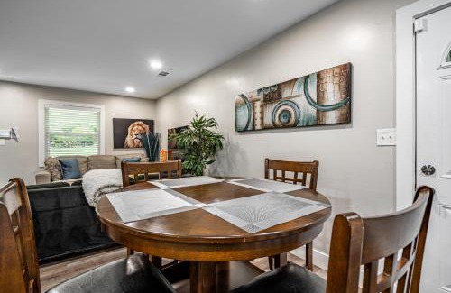 Church Street Apartamento | That Pleasant Home in Atlanta close to the Airport by Deity Villas