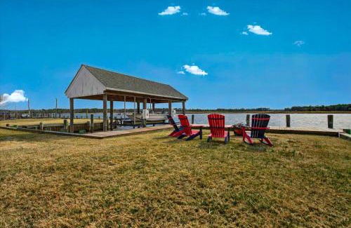 Whitehaven Casa | The 1850 House by Leavetown Vacations