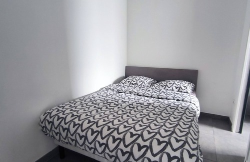 Saint-Etienne Apartamento | THE 33 simple effective