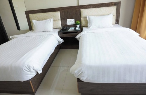 Itarsi Hotel | The Aanandam Hotel Resort