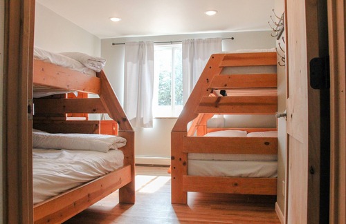 Leadville Cama Y Desayuno | The Abbey - near hiking, skiing, and historic downtown Leadville
