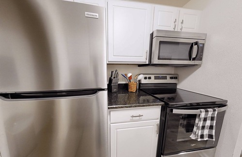 Janesville Apartamento | The Alex Janesville | (1616)