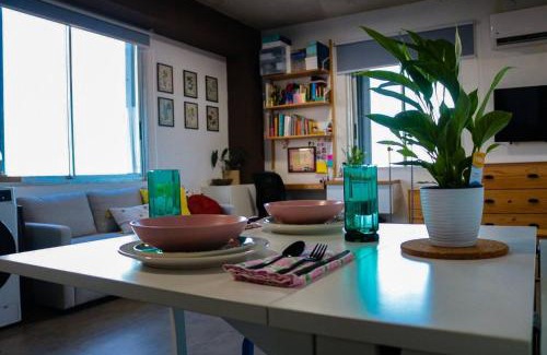 Rio Piedras Casa | The Alexa tiny apartment city view for 3 guests