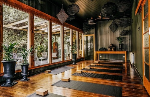 Hepburn Springs Casa | The Amalfi 20 bedrooms, exclusive use