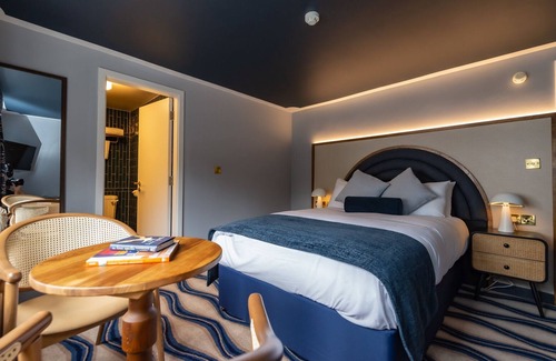 Canford Cliffs Hotel | The Anchorage