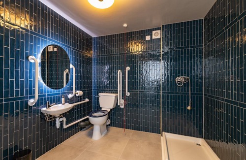 Canford Cliffs Hotel | The Anchorage