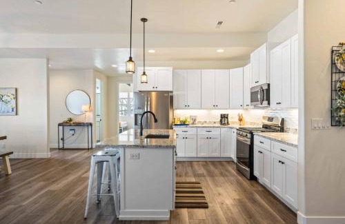 Hurricane Casa | The Ann Marie #F1 townhouse