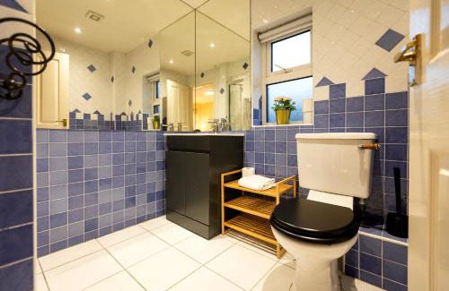 Ormeau Casa | The Annadale - Luxury 3 bd House - Gold Short Term Stays