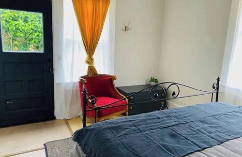 Fort Bragg Hotel | The Annex Room at the Historic Weller House!!