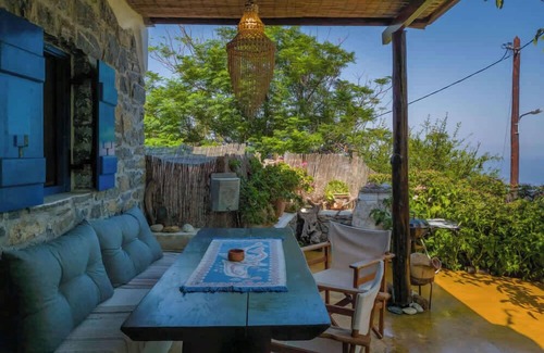 Mirsini Casa | casa de pueblo del arquitecto