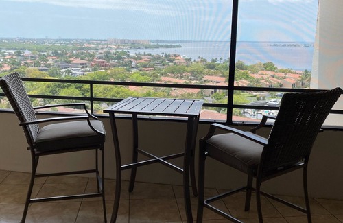 Town and River Condominio | The Ariel at The Landings Yacht Golf and Tennis Club Fort Myers FL