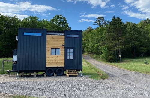 Cecil Cabina | The Arkansas Tiny House