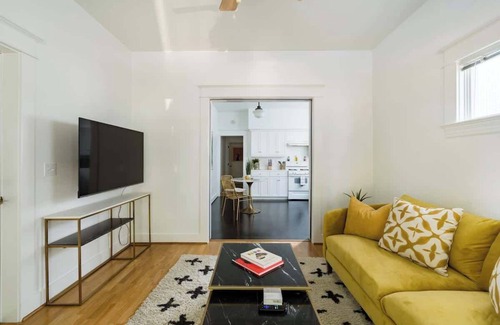 Boise Apartamento | The Art Deco Lounge - 95 WalkScore - Live Music