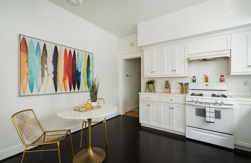 Boise Apartamento | The Art Deco Lounge - 95 WalkScore - Live Music