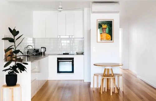 Bangalow Apartamento | The Art Loft Bangalow - A Central Apartment in the Heart of Town