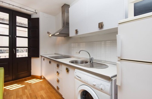 La Goleta Apartamento | The Artist´s Balcony
